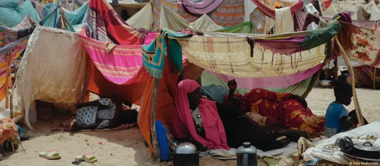 لاجئون سودانيون