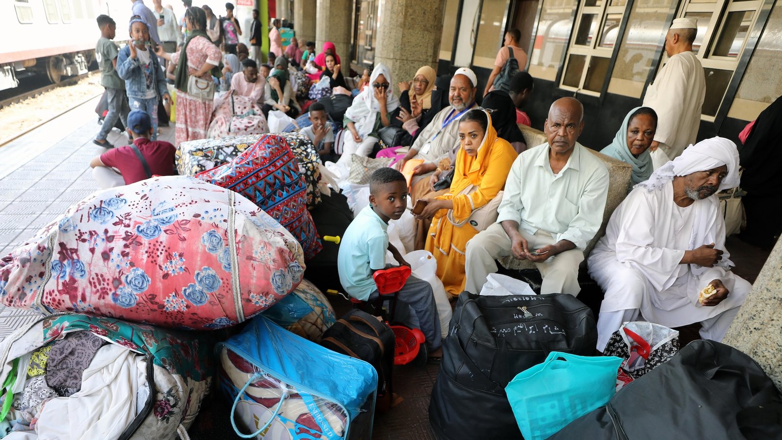 Sudanese refugees return to Sudan from Egypt